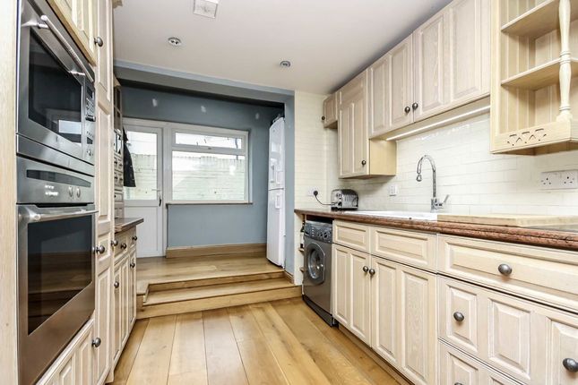 Green Cottage, Angel Road, Thames Ditton photo 3