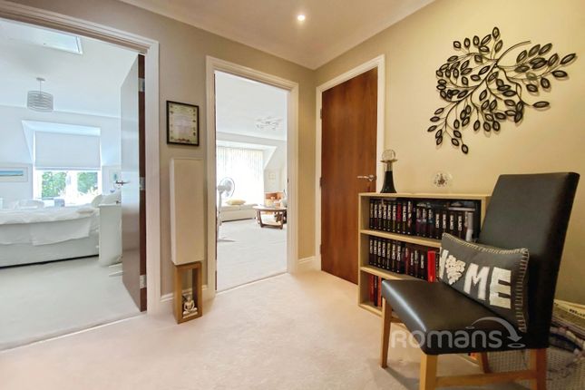 25 Academy House,, Woolf Drive, Berkshire photo 4