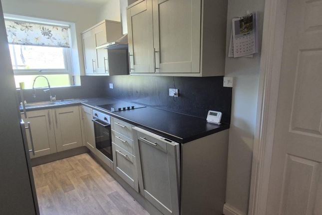 95b, Church Street, Littleborough photo 5