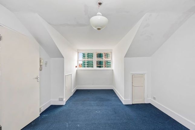 Flat 14 Dunblair Court, 43-44 Upper Rock Gardens,, Brighton photo 4