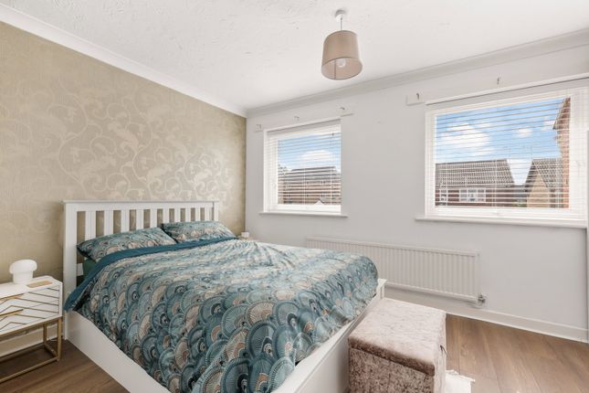 29, Bignell Croft, Colchester photo 4