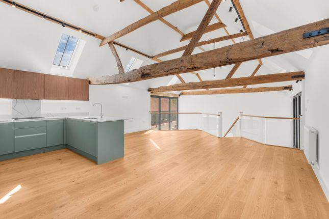 3 Lea Hall Barns, Dunmow Road, Bishop's Stortford photo 3