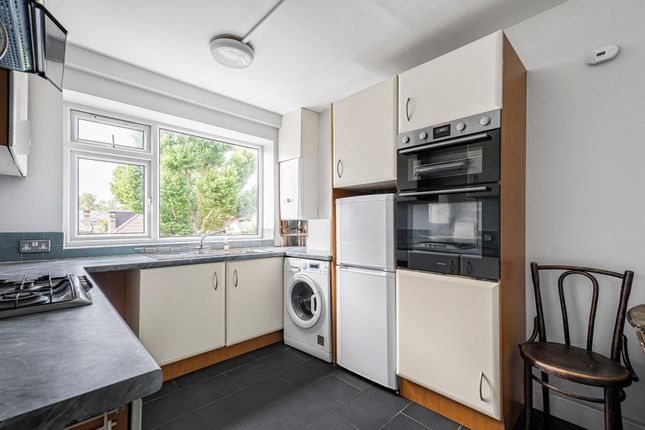 Karen Court, Grove Lane, London photo 4