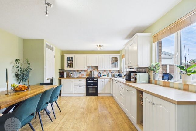 8, Fieldway, Hereford photo 4
