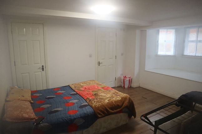 Flat for sale in Princess Road West, Leicester