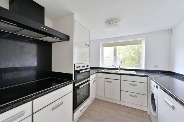Thumbnail Terraced house to rent in Kings Road, East Sheen, London