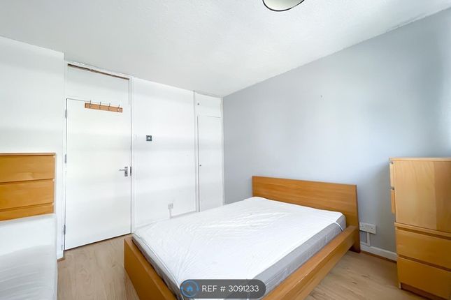 Buxton Court Thoresby St, London photo 5