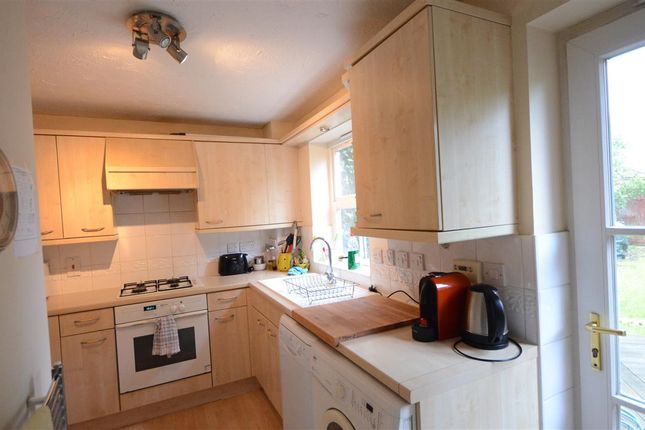 67, Jessett Drive, Fleet photo 4
