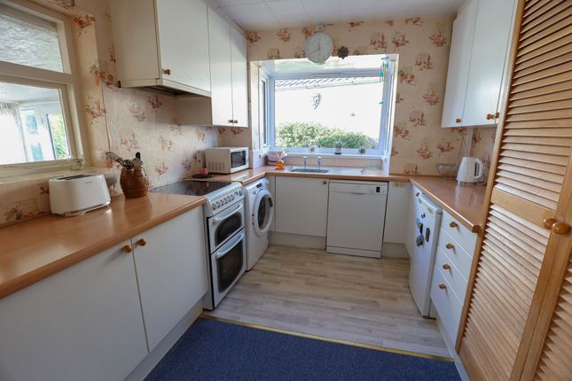35 Mattock Crescent, Morecambe photo 3