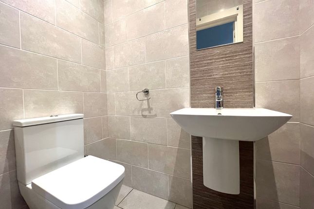 Flat to rent in St. Anns Square, Manchester, Greater Manchester