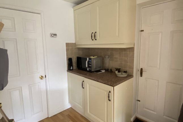 31, Everglade Road, Telford photo 4