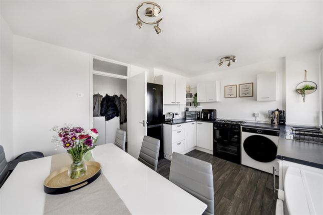 Savoy Court, 52, Woolcombe Road, Portland photo 4