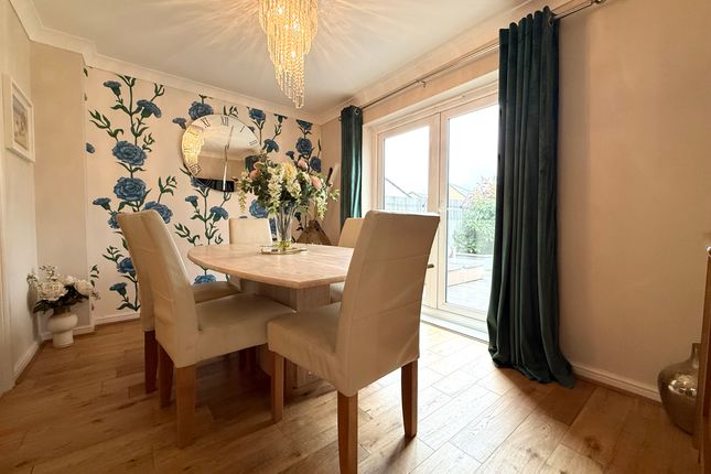 9 Coed Duffryn, Aberdare photo 5
