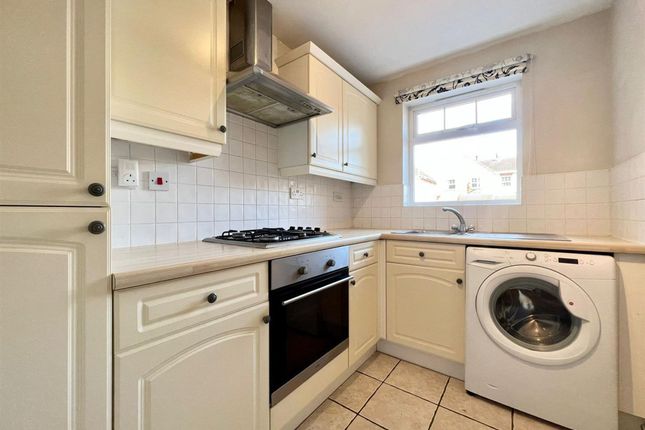 4 Kariba Close, Chesterfield photo 3