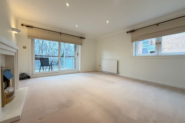 9 Douglas Tower, Regents Gate, Glasgow photo 3