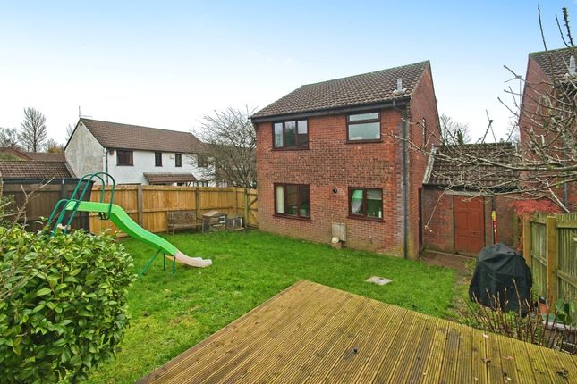 10, Bedavere Close, CARDIFF photo 2
