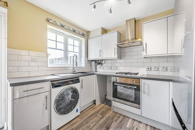 Terraced house for sale in Caversham, Access To Reading Station