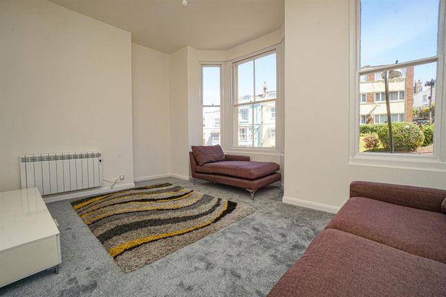 Flat for sale in Castlehill Passage, Hastings