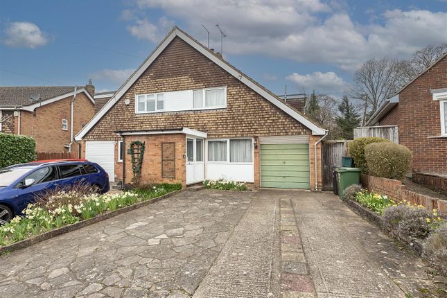 Thumbnail Semi-detached house for sale in Grove Avenue, Harpenden