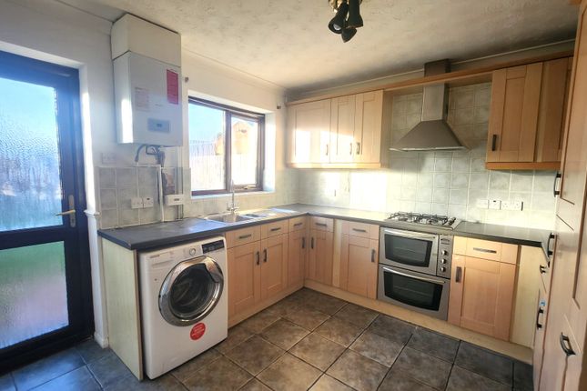 57, Cooper Way, Cippenham photo 2