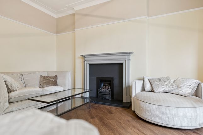 45, Carolside Avenue, Glasgow photo 3