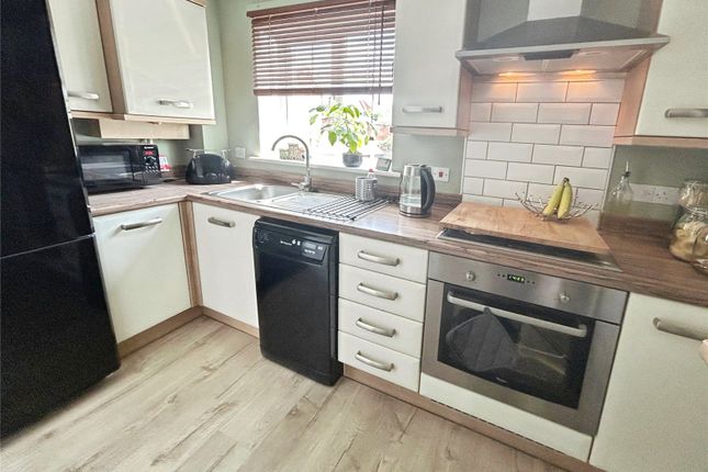 8, De Montfort Close, Swadlincote photo 2