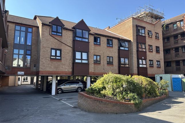 Flat 15, Keyes Court, Albert Road, Southsea photo 2