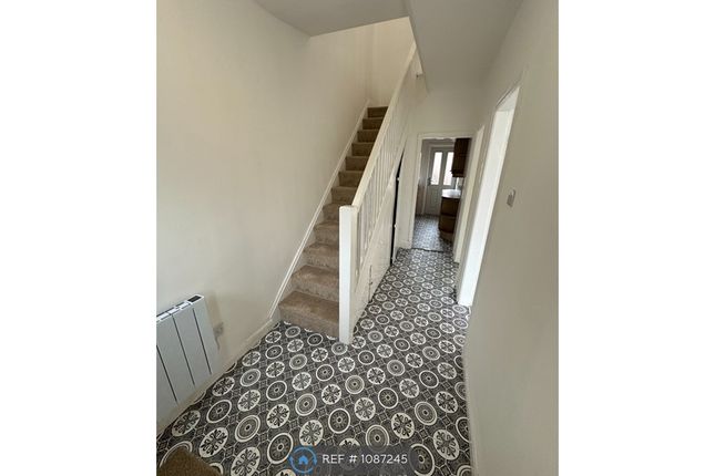 Ashfield Grove, Manchester photo 2