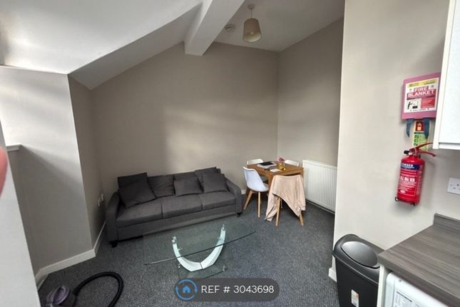 Flat B  West Bell Street Dundee Dd Ex, Dundee photo 4