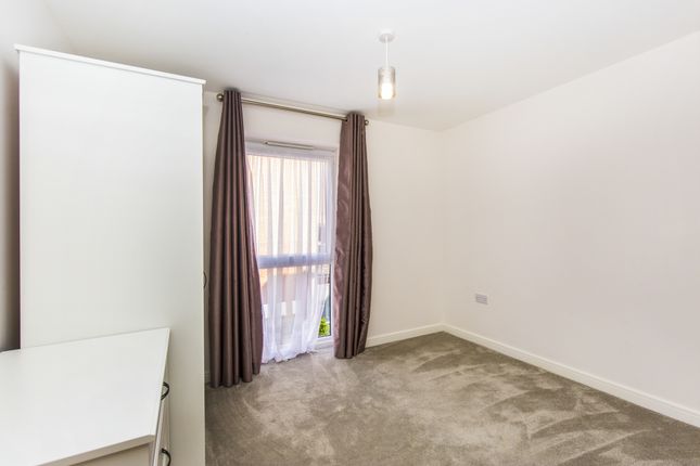 Flat to rent in 2 Bed 2 Bath New Build Style Apt, Green Oak House, Ark Avenue, Borehamwood