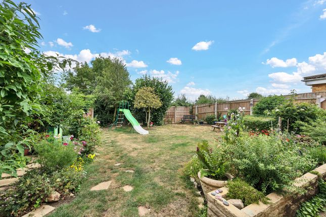 33 Bramley Avenue, St. Ives photo 3