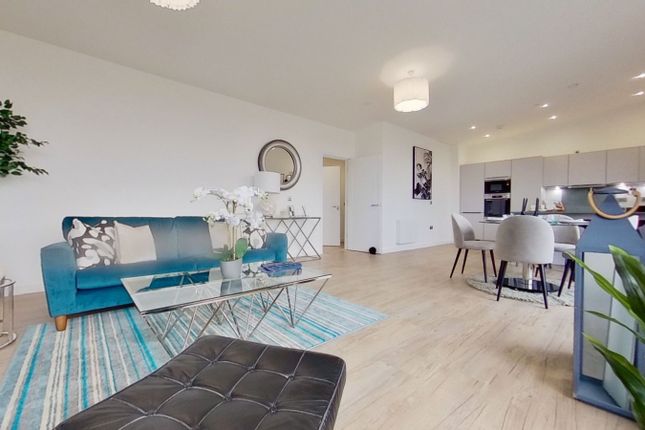 Flat to rent in Inverlair Avenue, Glasgow