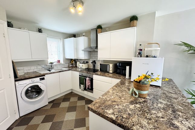 3, Buttercup Close, Durham photo 2