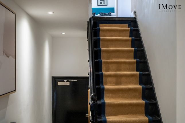 Flat for sale in St. Johns Road, London