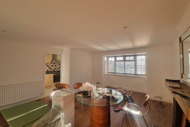 12, Faringford Close, Potters Bar photo 2