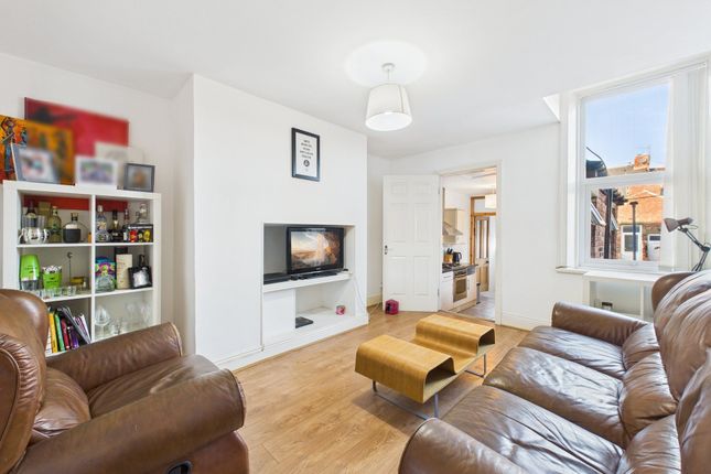 27 Wolseley Gardens, Newcastle Upon Tyne photo 3