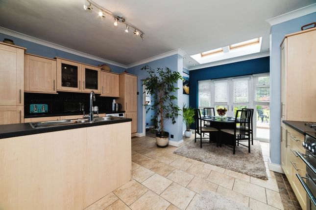 108, Beverley Road, Hull photo 4