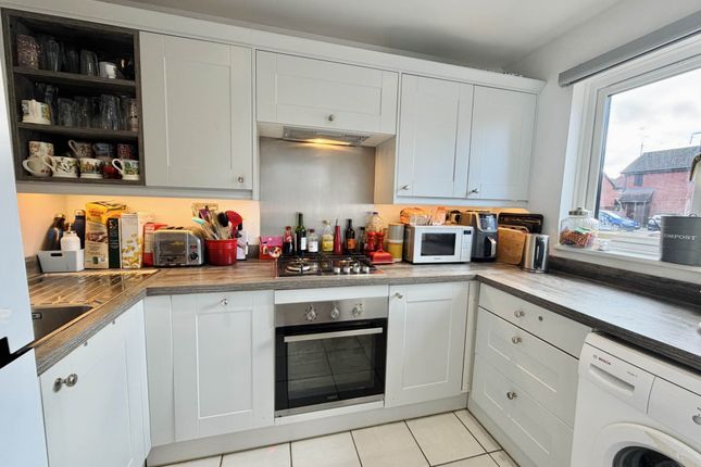3, Magdalen Court, Didcot photo 4