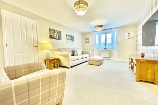 6 Conran Place, Stoke-On-Trent photo 4