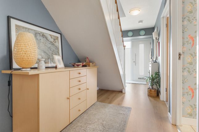 64 Watermill Avenue, Lenzie, Glasgow photo 5