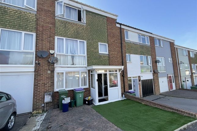 5-bed house on Oxenden Road, Folkestone, £300,000