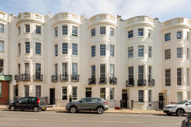 Flat for sale in Lansdowne Place, Hove BN3