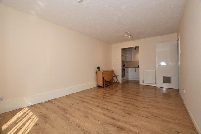 Flat 1, 158, Norman House, Norman Road photo 4