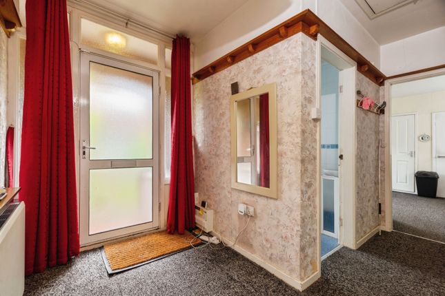 9, Waymar Close, Cleveland photo 2