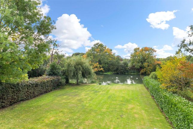Riverside Cottage, 53, Pelhams Walk, Esher photo 2