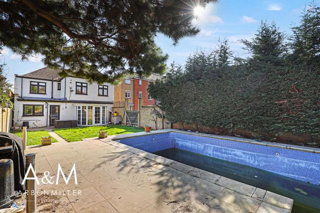 1, Forest Road, Barkingside photo 4