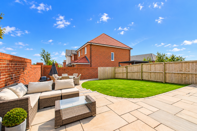 25, Ennerdale Avenue, Preston photo 2