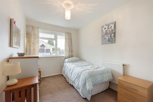 11, Thorndale Close, Chatham photo 3