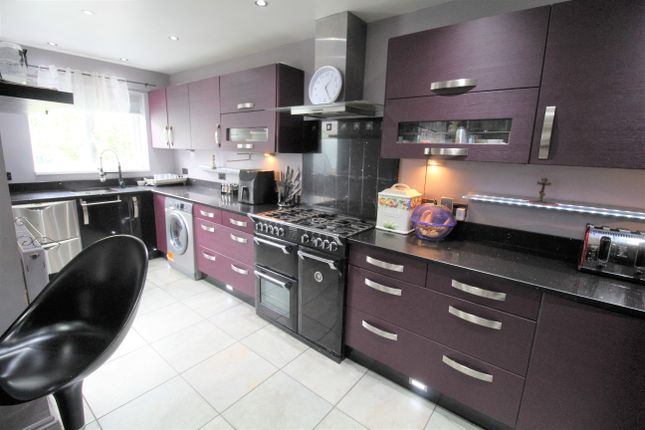 21, Kentmere Drive, Doncaster photo 4