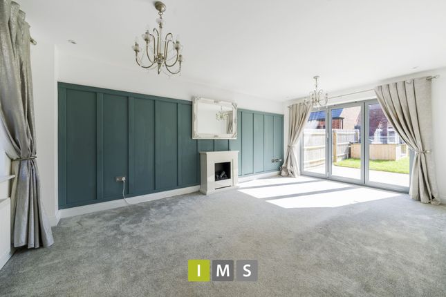 10 Cooper Close, Bicester photo 4